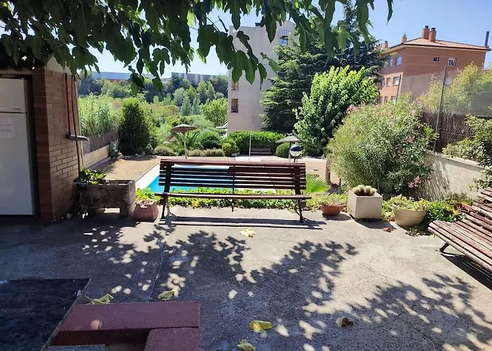 Duplex Con Piscina En Rubi
