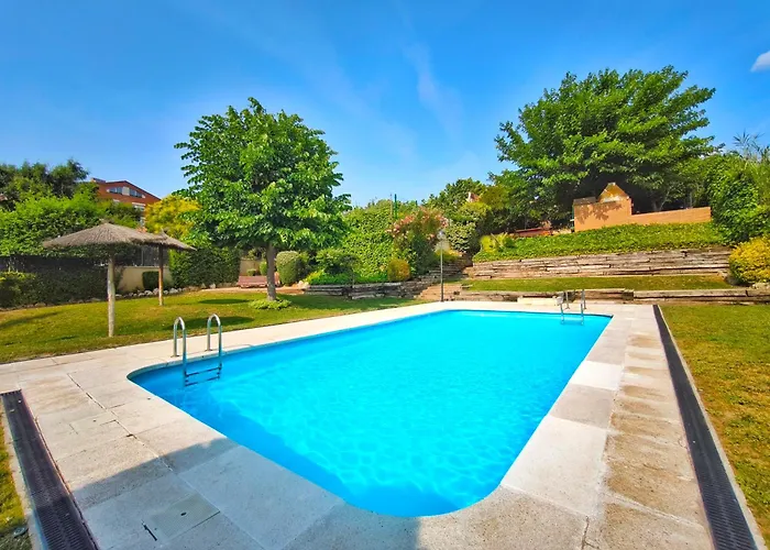 Duplex Con Piscina En Rubi