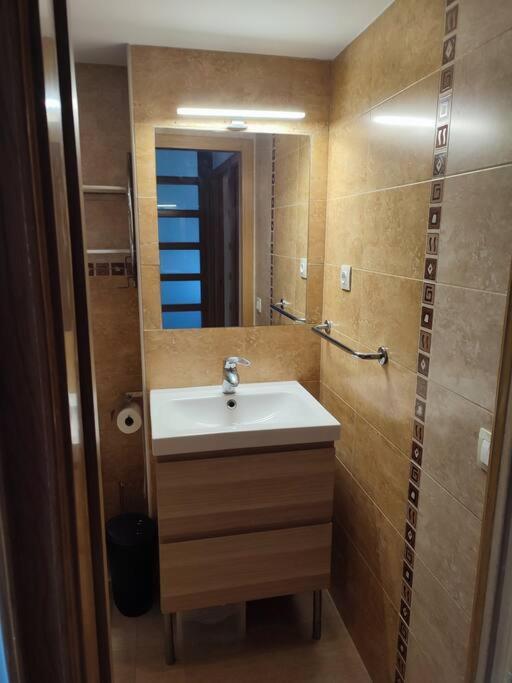 Duplex Con Piscina En *