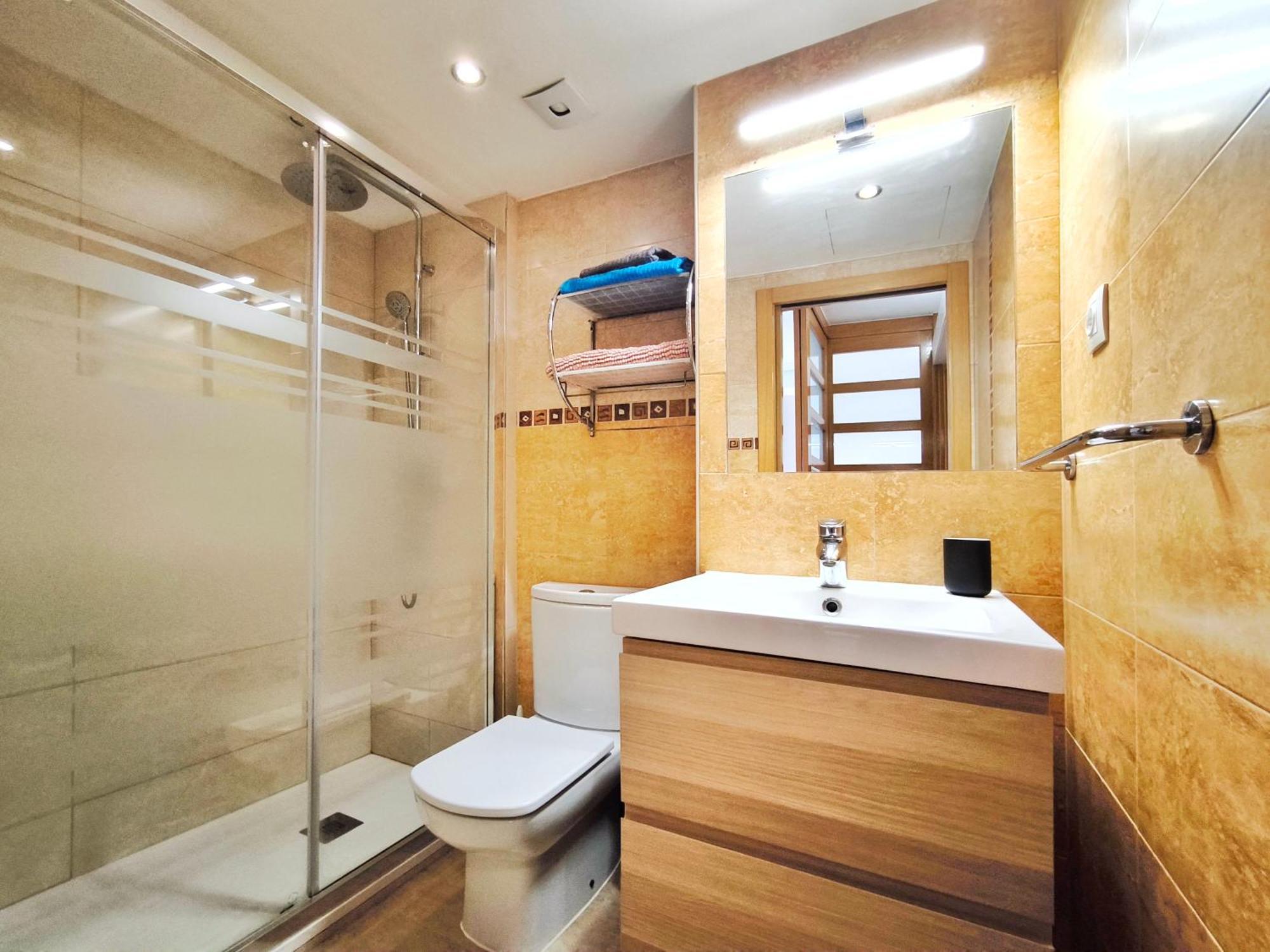 Duplex Con Piscina En *